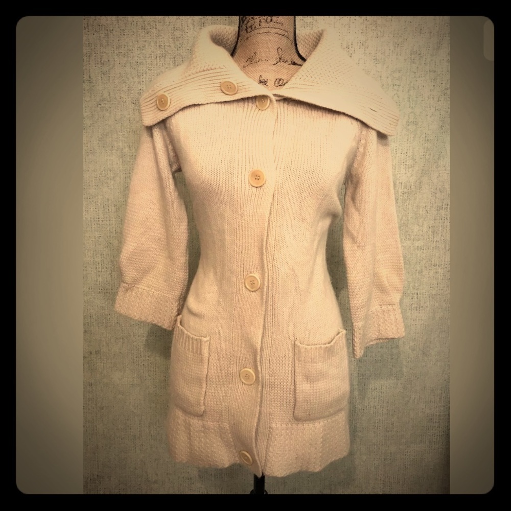 🌺 BCBG MAX AXZRIA Beige Long Wool Knit Cardigan